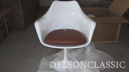 高档休闲郁金香餐椅子（Saarinen Tulip Armchair）DS422