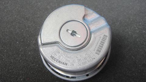 ID；385488-59-2编码器
