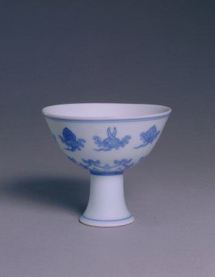 雍正青花瓷的拍卖和鉴定，如何鉴定雍正青花瓷？