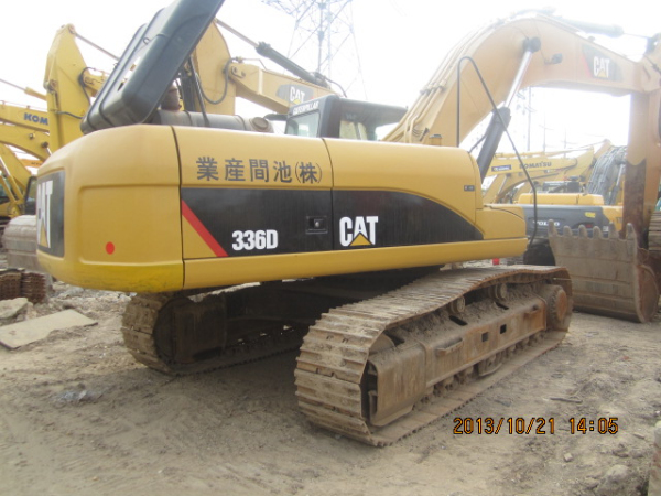  Komatsu PC220-7 Excavator