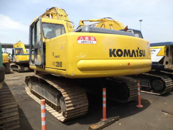 KOMATSU PC200-6 Excavator(promotion price:US$29000