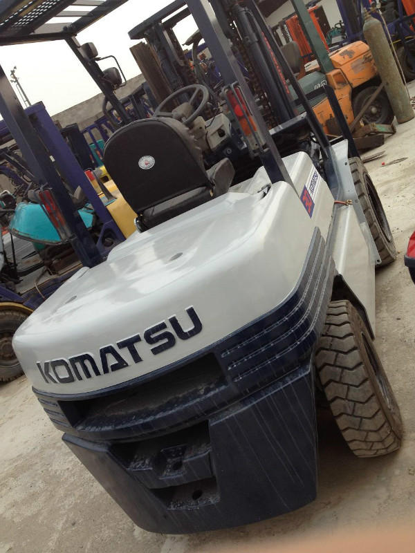 Used KOMATSU FD30 Forklift(promotion price:US$4600