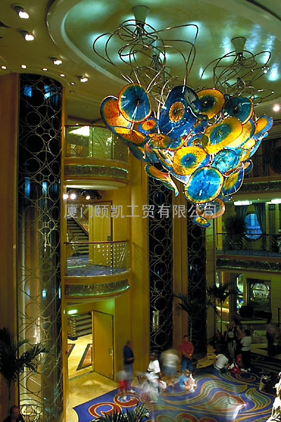 玻璃灯饰、现代玻璃工艺品、艺术吊灯、艺术玻璃壁饰