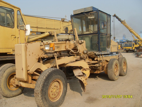 KOMATSU GD405A-2 Grader(US$25000)