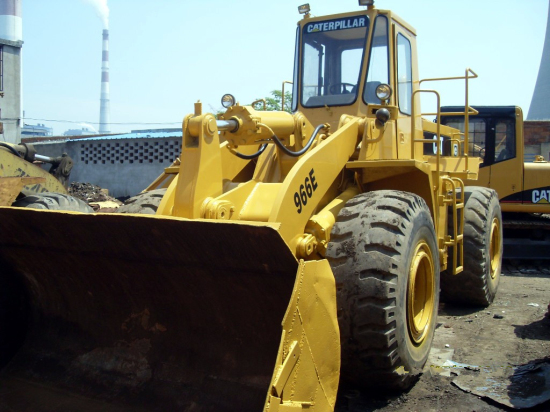 CAT 966E Wheel Loader(US$15000)