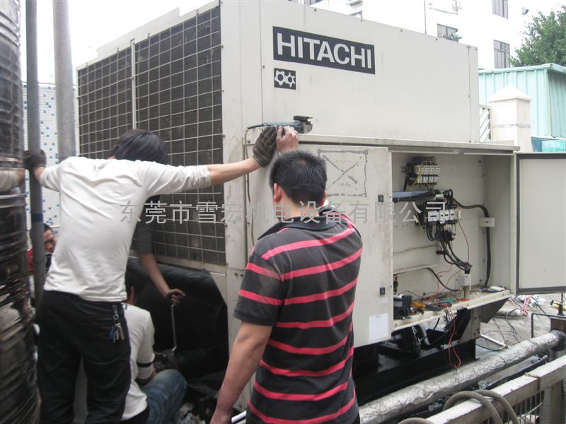 RHU日立风冷热泵机组维修保养