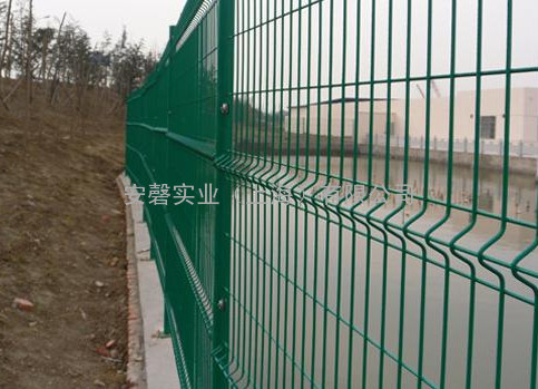 上海护栏网厂家-上海隔离网批发-上海围栏网厂家-上海钢丝网厂家
