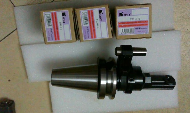 日本MST牌袖珍型角度头BT40-HFD12-120