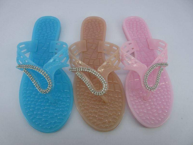 PVC水晶鞋,揭阳PVC水晶鞋,PVC拖鞋,PVC凉鞋,泽润鞋业