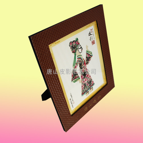 唐山皮影礼品——二度梅的梅奎，英俊文生，皮框装裱摆件