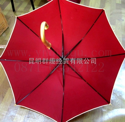 昆明雨伞，印字摇身变花季广告花伞
