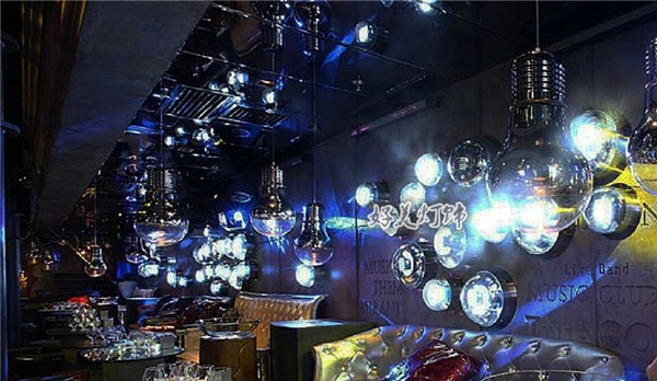 广州本色酒吧吊灯灯泡吊灯简约现代玻璃灯大中小号镀铬色装饰灯泡