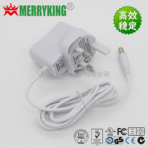 MerryKing品牌 12V1A白色英规电源适配器 BS认证 12W立式开关电源