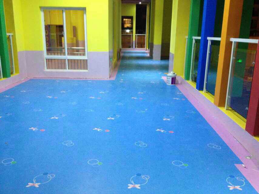 哪儿有卖优质的幼儿园pvc地板