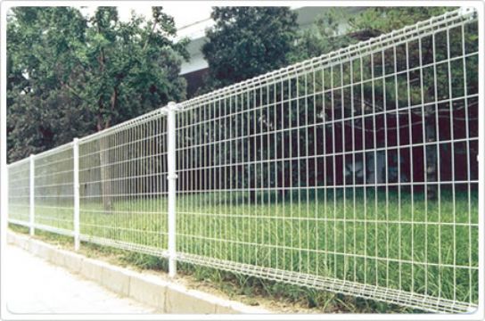 美观大方的双圈护栏网 隔离防护护栏网厂家