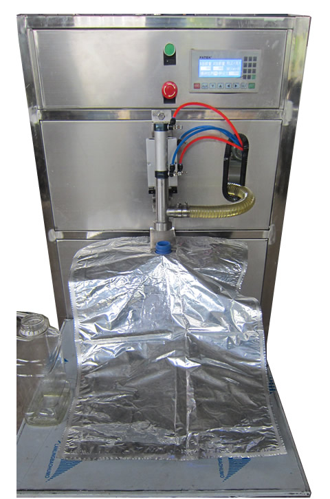 出售中包装餐饮油灌装机-小麦胚芽油灌装机