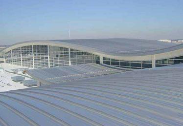 供宁夏石嘴山铝镁锰板和和吴忠机场专用屋面板特点