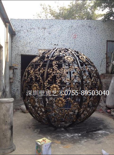 深圳金属雕塑厂供应大型金属球雕塑花瓣球形景观小品|艺术壁饰