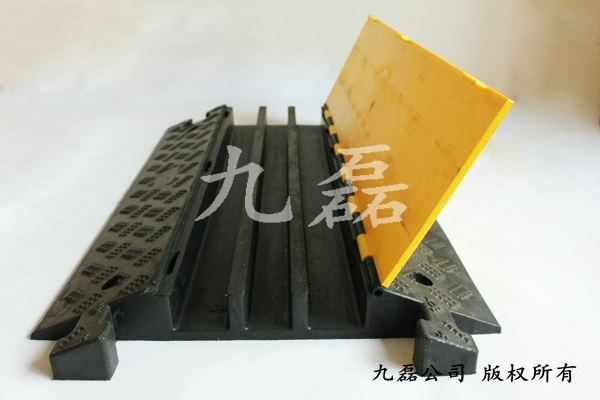 橡胶线槽板价格|上海三孔线槽板规格|PVC线槽板厂家