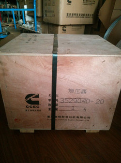 山推原装发动机配件增压器3529040价格