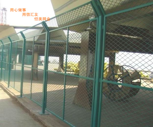 湖北 武汉钢板网护栏|恺美钢板网护栏耐用