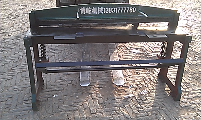 1.3米脚踏剪板机