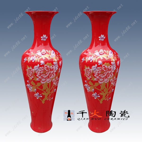 中国红瓷器大花瓶 结婚用的大花瓶
