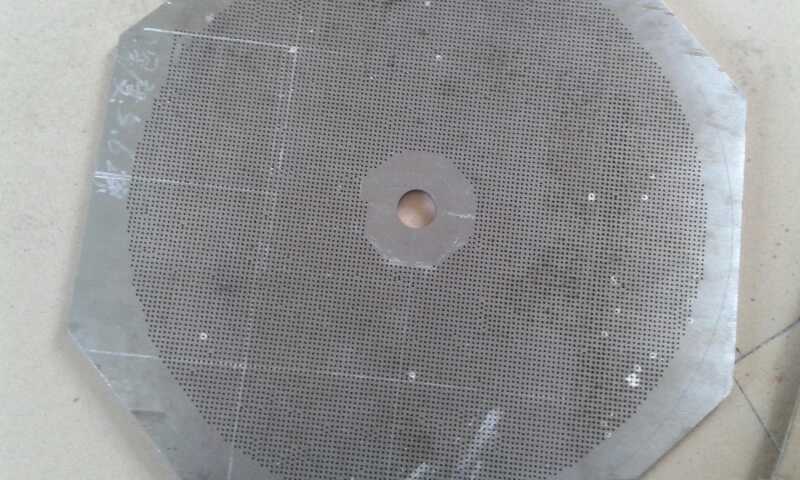 微孔加工 最小打孔孔径0.01mm