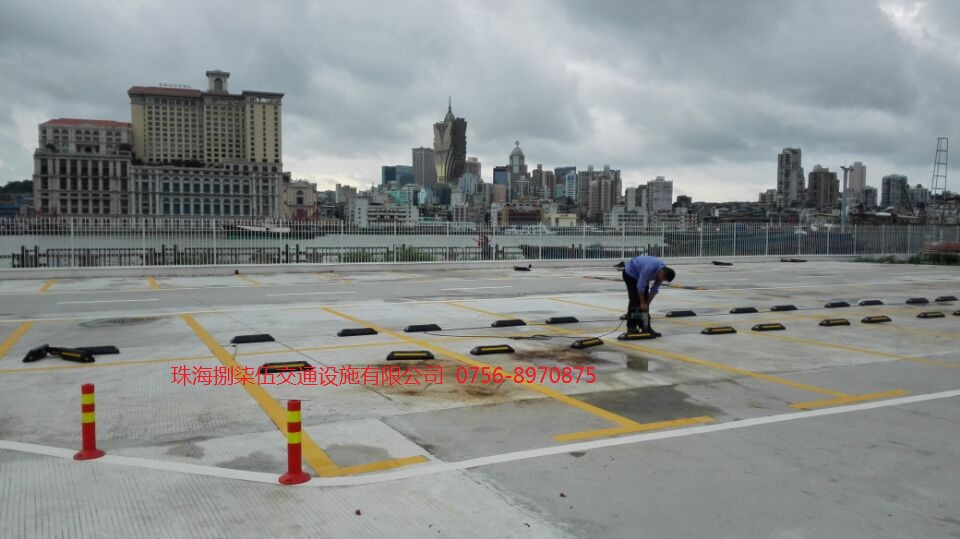 珠海停车场划线珠海车位划线珠海地下车库划线珠海停车场改造