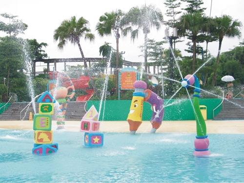 水上乐园儿童游艺设备：戏水小品，儿童滑梯 