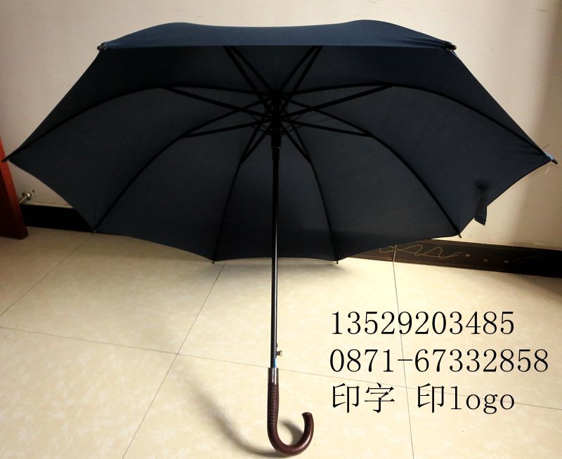 昆明群趣雨伞免费印logo，昆明雨伞厂，昆明广告雨伞印字价格