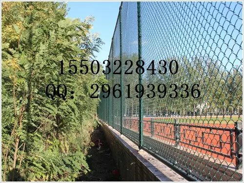 徐州球场弹力围栏网规格  球场围网多少钱一米