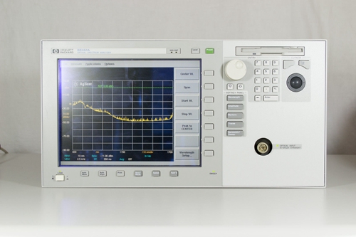 Agilent HP 86142A (光谱分析仪}