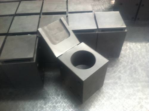 无需外界能源的放热焊接模具用于焊头成型