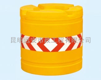 云南交通设施昆明远安厂家直销各种优质防撞桶