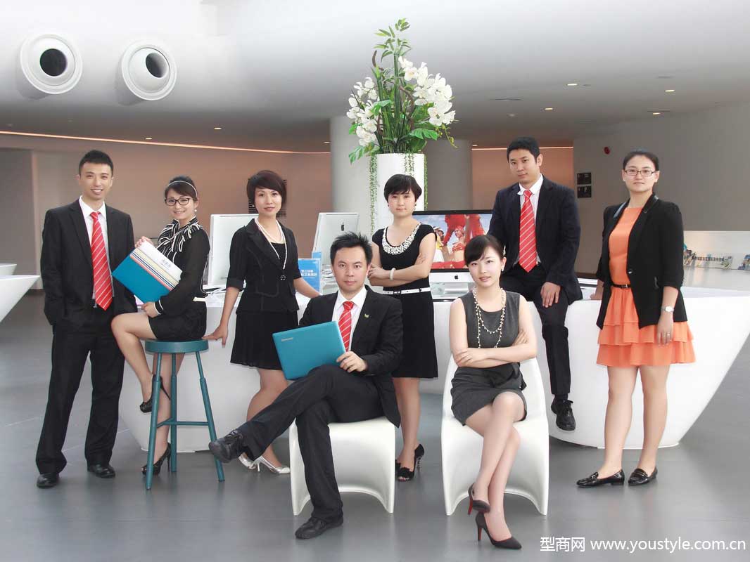 深圳团队形象摄影、商务形象照、职业照、企业家形象照就上型商网！