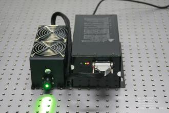 YTBP-532-H-450 532nm高稳定性绿光激光器