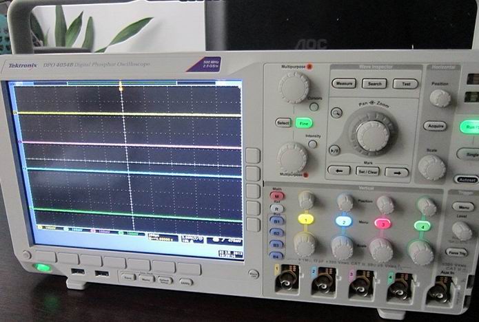 现金回收Tektronix 美国泰克DPO4054B数字示波器