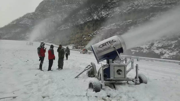 造雪机低价处理 滑雪场造雪机产品供应