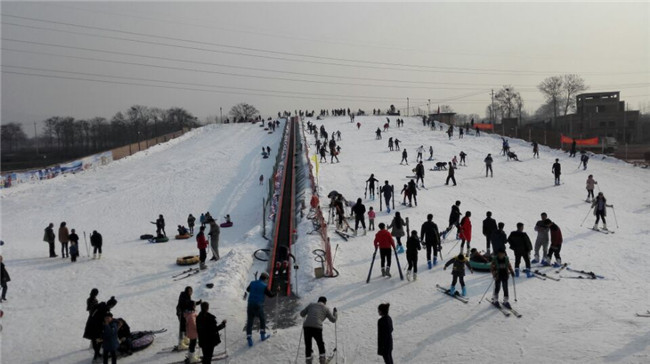 戏雪乐园滑雪魔毯 北京魔毯正规厂家