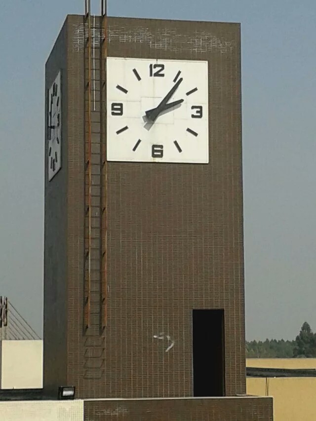 武汉钟楼塔钟、塔楼大钟供应商高经理13606388049塔钟专业厂家.塔钟制作.塔钟维修.塔钟报价