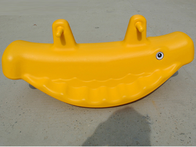 儿童玩具，鲸鱼双人跷跷板，塑料动物翘翘板， 双人摇摇马，儿童摇马跷跷板