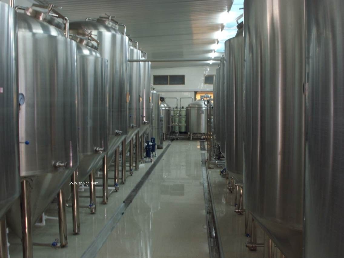啤酒酿造设备，适用于中小型啤酒厂，建厂请来电