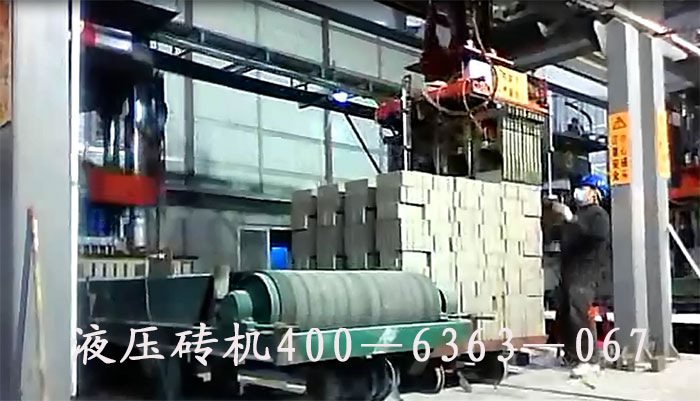 河南专业全自动耐火材料压砖机设备