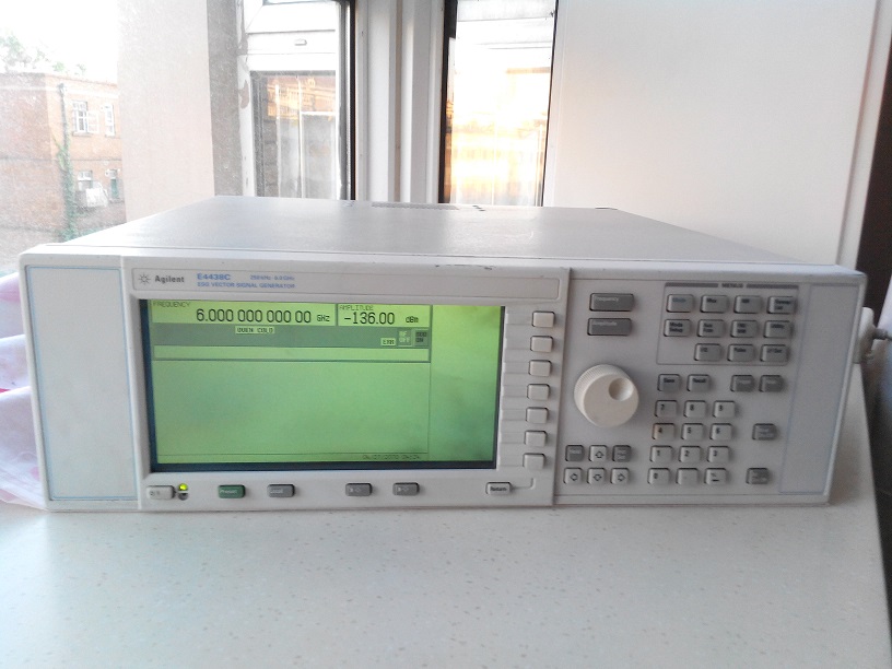 Anritsu MG3692C价格MG3692B微波信号源MG3692C二手热销上海苏州西安北京