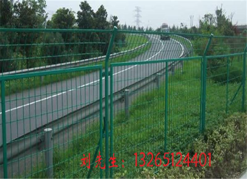 广州pvc草坪围栏 栅栏安装 市政围栏 锌钢栅栏