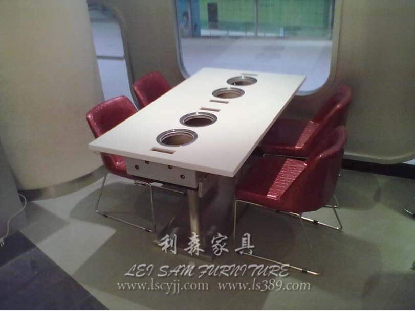 四人位餐饮桌椅定制火锅桌直销批发特色板式火锅家具