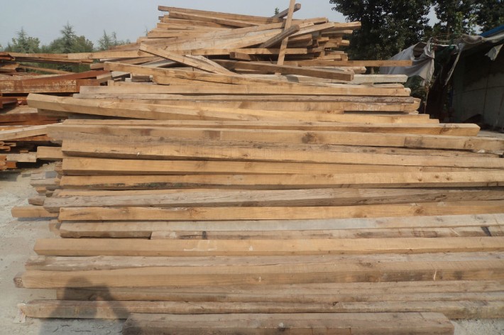 上海南汇区、闵行区、浦东新区、奉贤区南桥镇旧木材回收出售收购、上海工地二手旧木材模板方木木料回收出售