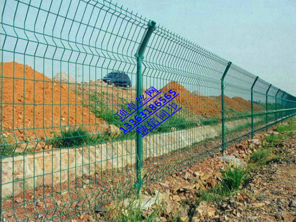 护栏网厂家 铁路护栏网  区域隔离网