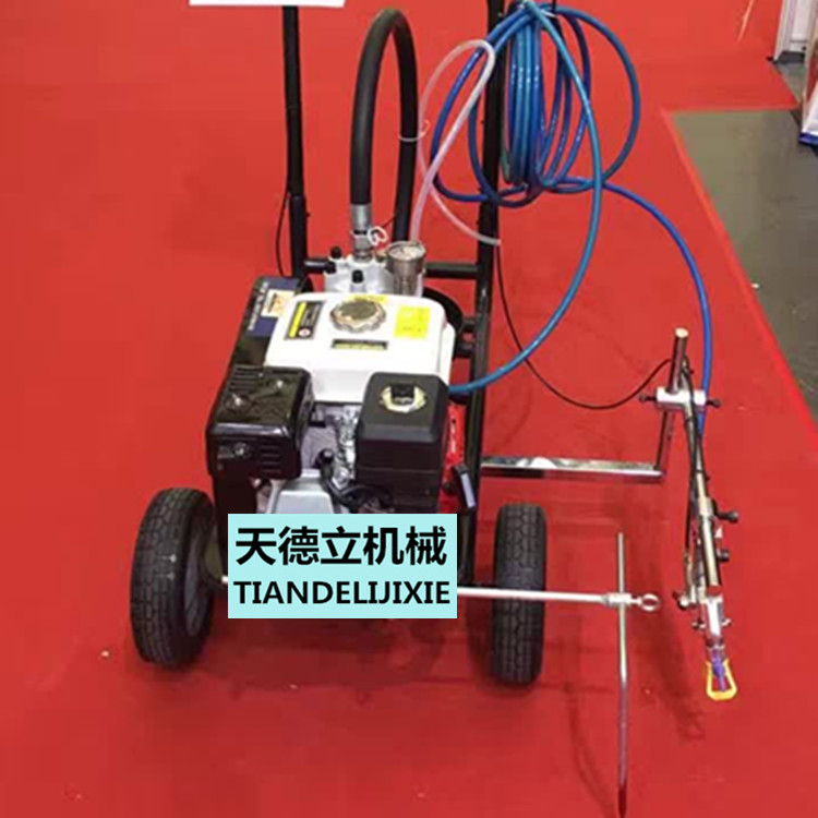 目前，带土球起苗法是园林苗木移栽中成活率最高的方法，但是此法人力参与量多、劳动强度大、工作效率低、施